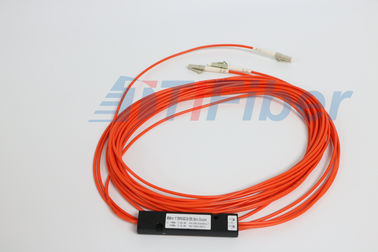 FTTH LC / APC 1 X 2 serat optik splitter Dengan Kabel Fiber G657A 3.0mm