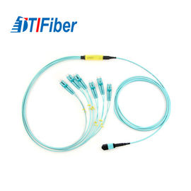 Sc / Lc / Fc / St 12 Kabel Fiber Optic Patch Cord Ukuran Khusus UPC APC Ferrule End Face