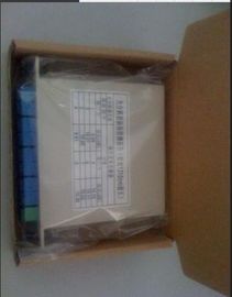 1x16 LGX Box Cassette Memasukkan PLC Splitter, 16 Ports Fiber Optik PLC Splitter