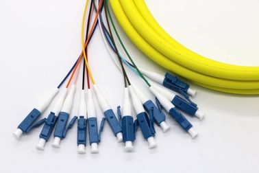 24 Core Multi Fiber Break Out Cable LC / UPC-LC / UPC Strip pada buffer ketat 0.9mm