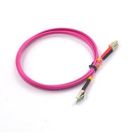 LC multimode OM4 UPC kabel patch serat optik merah muda untuk jaringan CATV