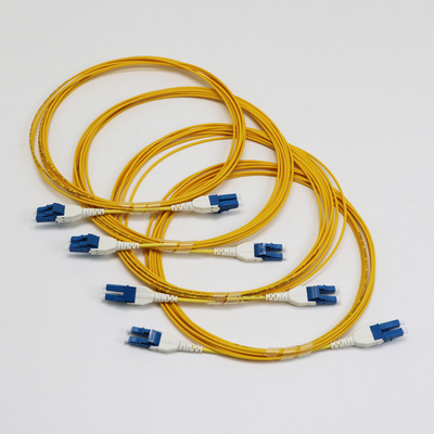 LC Uniboot Zip Cod Singlemode G657.A1 BendInsensitive Duplex 2mm LSZH Kehilangan Rendah 0,15dB Kabel Patch Serat