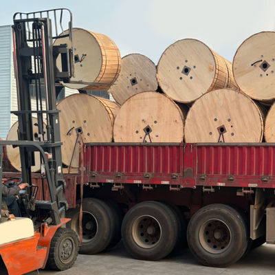 Kabel luar udara serat optik