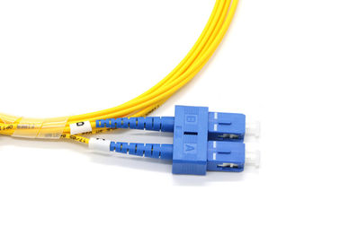 Singlemode / Multimode Fiber Optic Patch Memimpin Duplex Cable LC / SC / FC / ST Connector