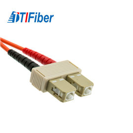 SC-SC Fiber Optic Patch Cord Pengembalian Kerugian Tinggi Dengan LC FC ST SC UPC Konektor SM MM